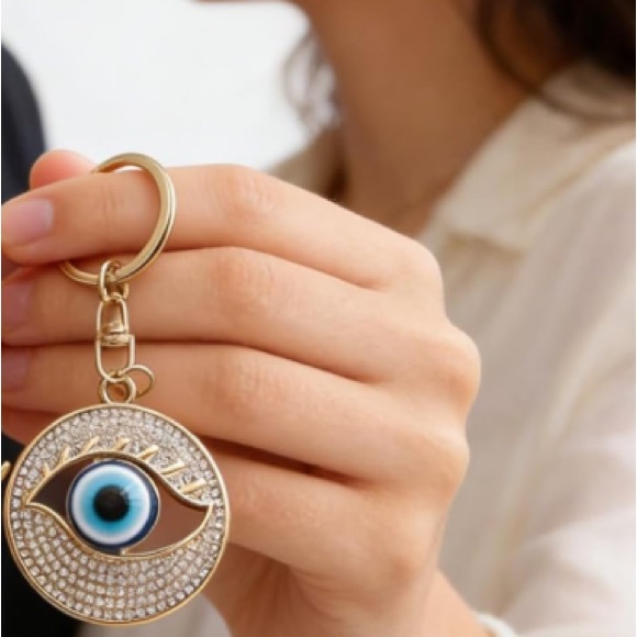 Evil Eye protection bag/purse charm keychain is stunning - Picture 4 of 4